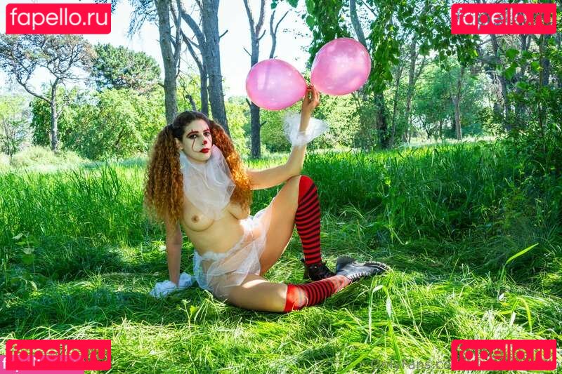 Cleopatra Nude Onlyfans Photo 41