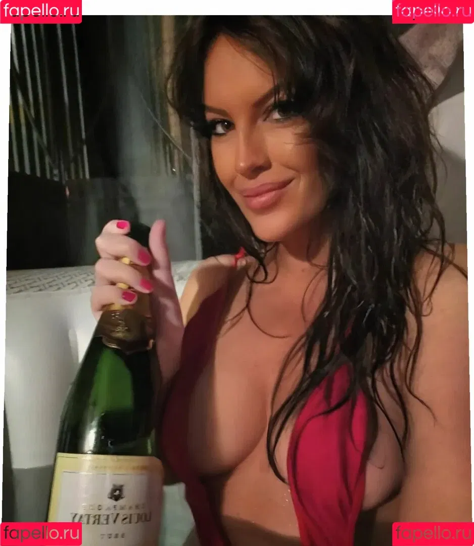 Vicki Walker Onlyfans Photo Gallery 