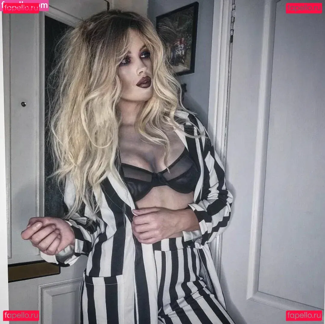 Vicki Walker Onlyfans Photo Gallery 