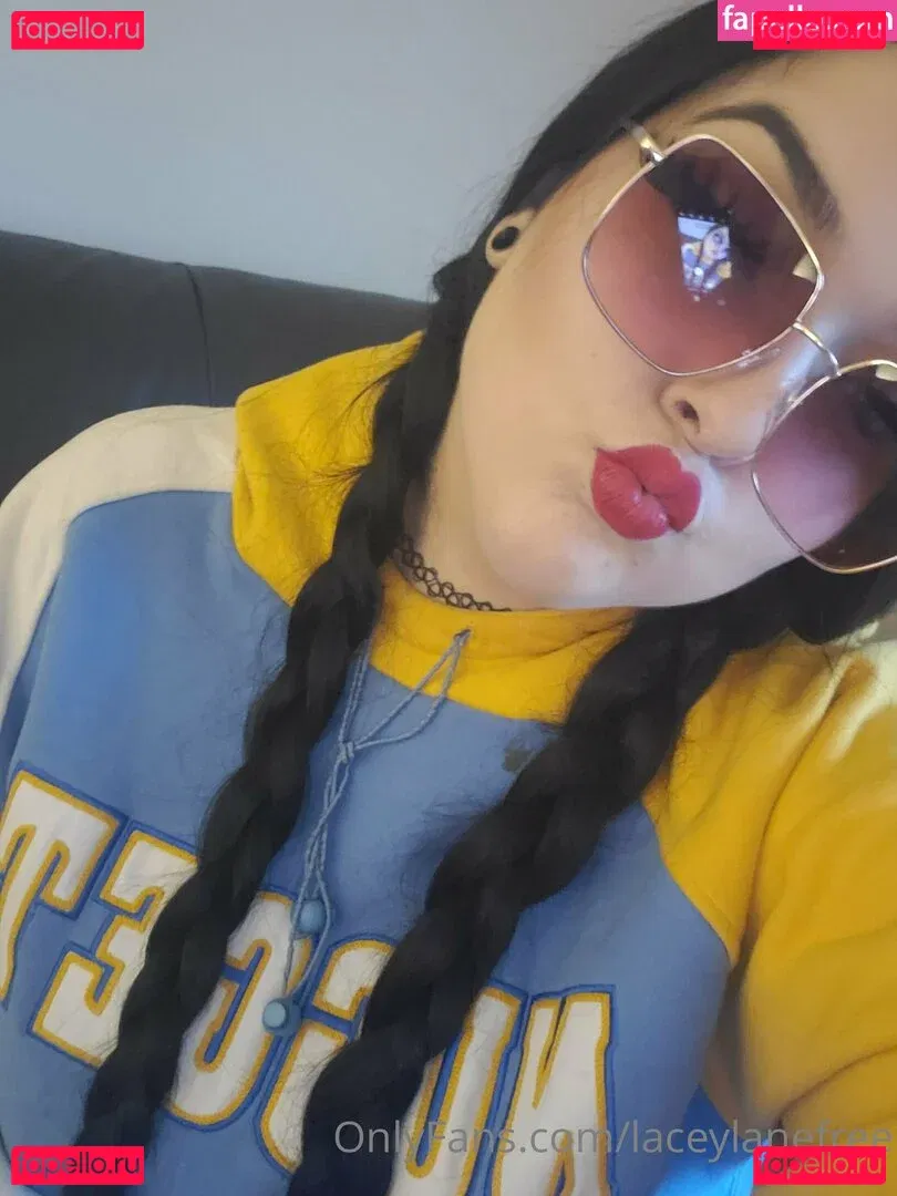 laceylanefree Onlyfans Photo Gallery 
