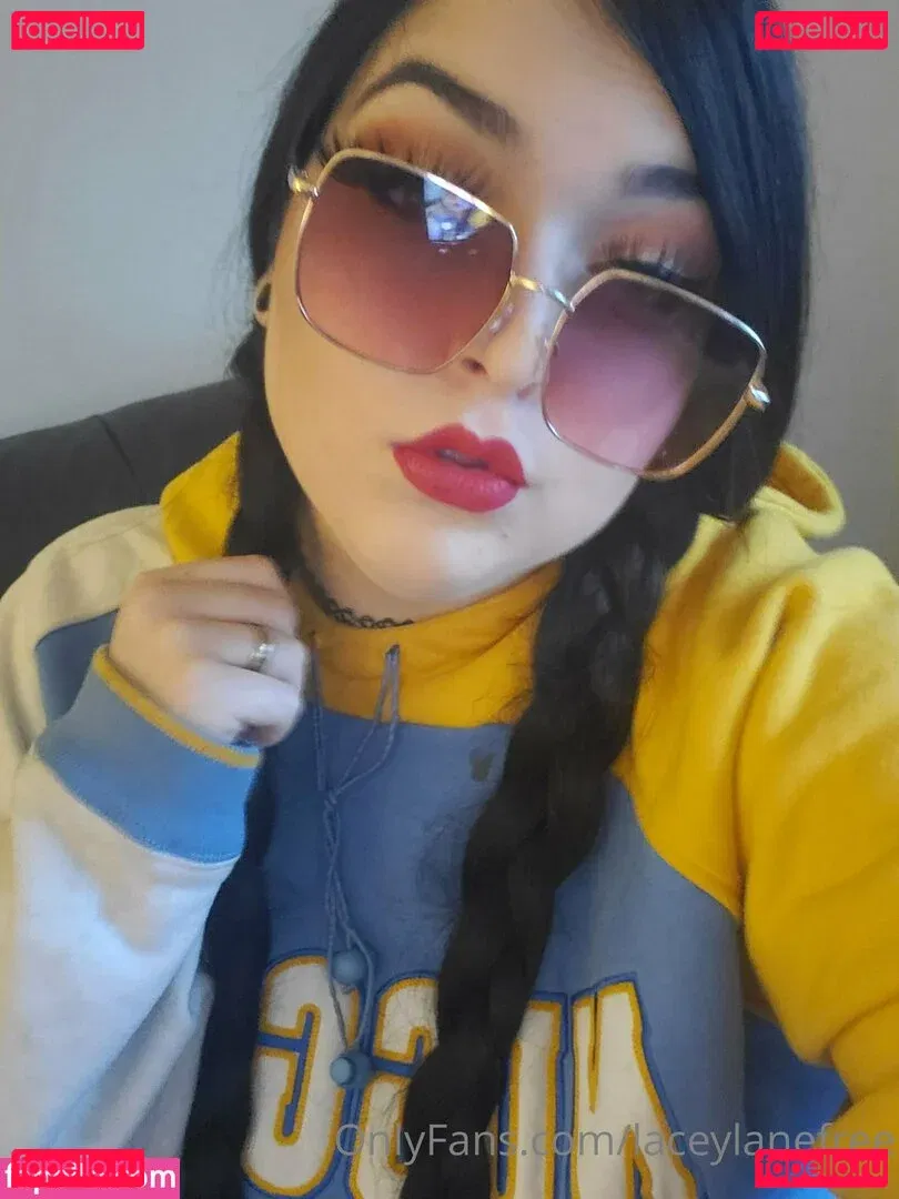 laceylanefree Onlyfans Photo Gallery 