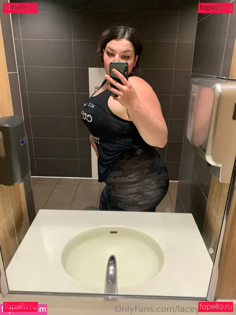 laceylanefree Onlyfans Photo Gallery 