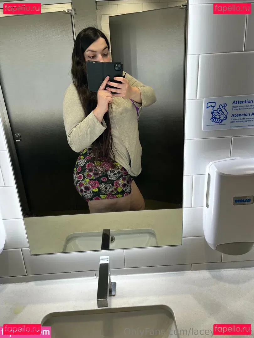 laceylanefree Onlyfans Photo Gallery 