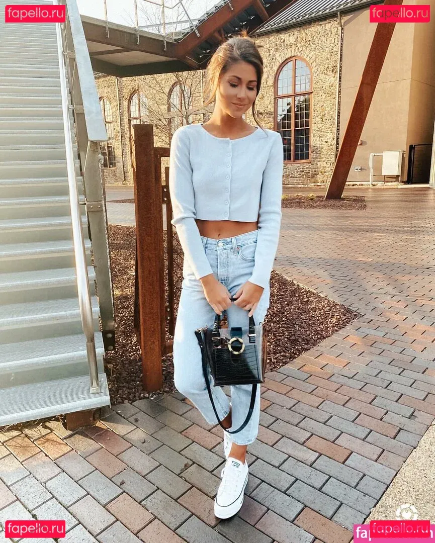 Hailey Lower Onlyfans Photo Gallery 