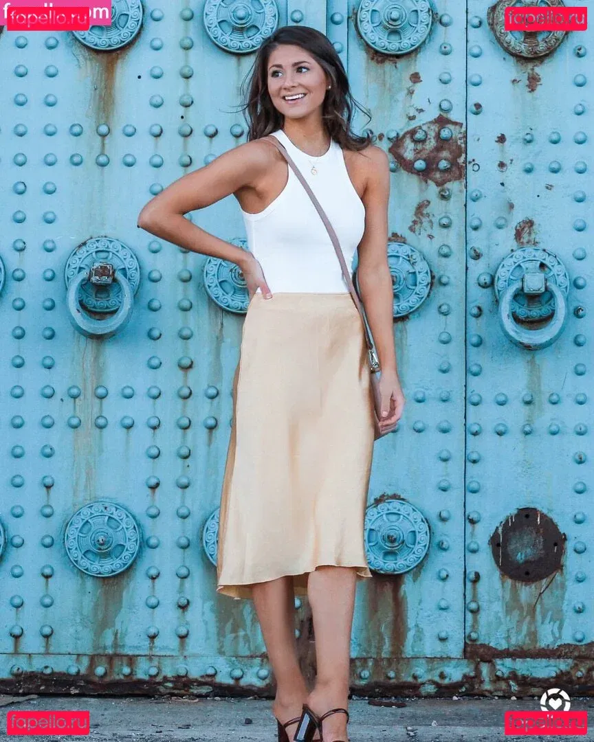 Hailey Lower Onlyfans Photo Gallery 