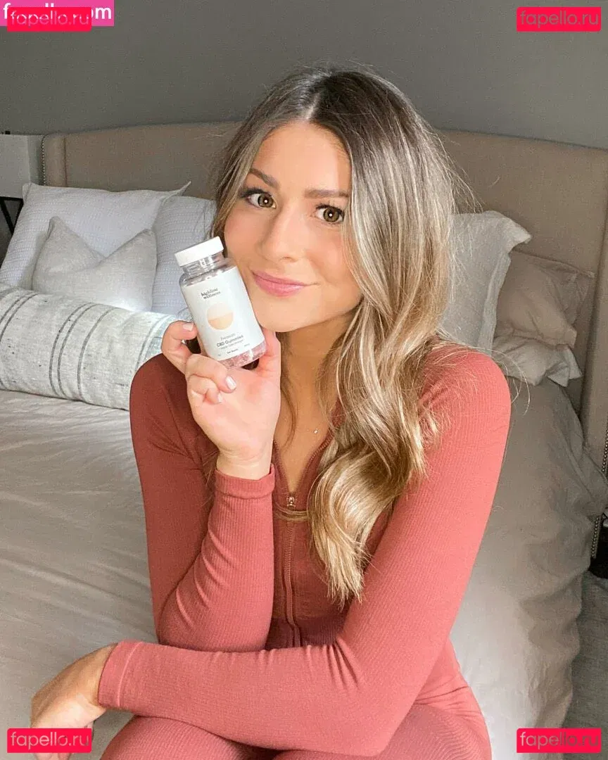 Hailey Lower Onlyfans Photo Gallery 