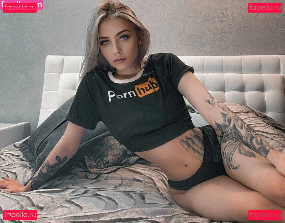 Kira Braun Onlyfans Photo Gallery 