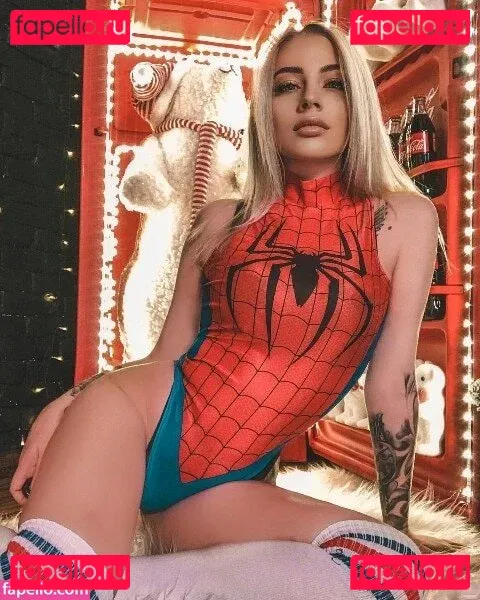 Kira Braun Onlyfans Photo Gallery 