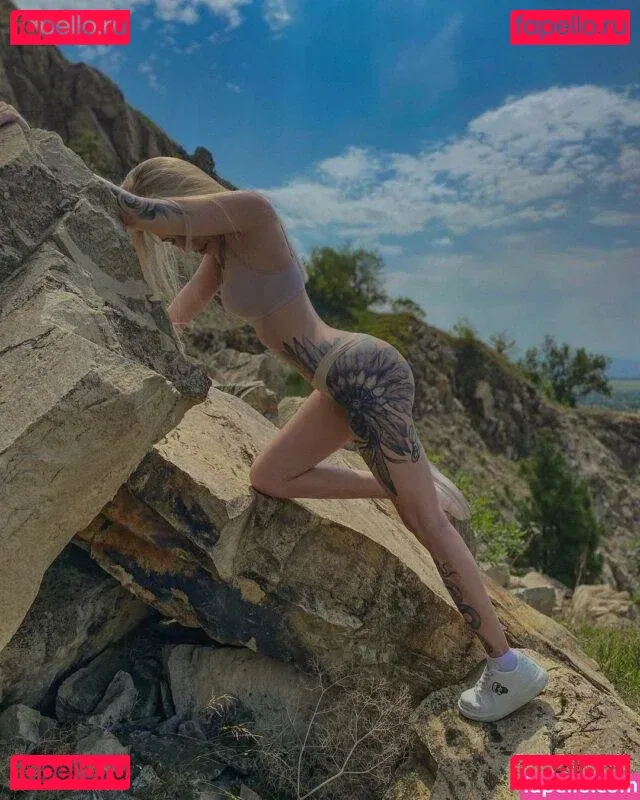 Kira Braun Onlyfans Photo Gallery 