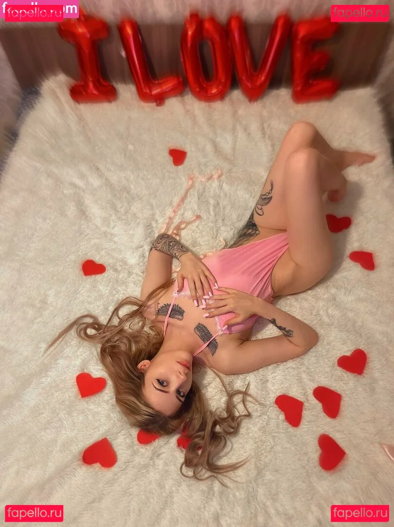 Kira Braun Onlyfans Photo Gallery 