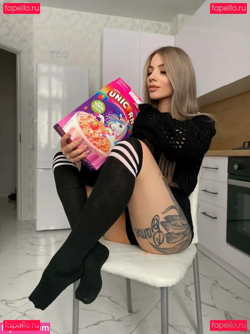 Kira Braun Onlyfans Photo Gallery 