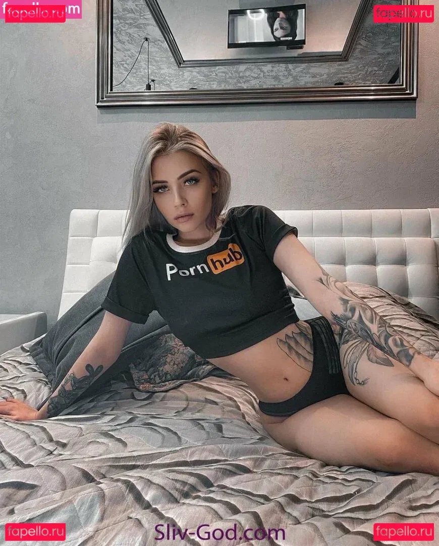 Kira Braun Onlyfans Photo Gallery 