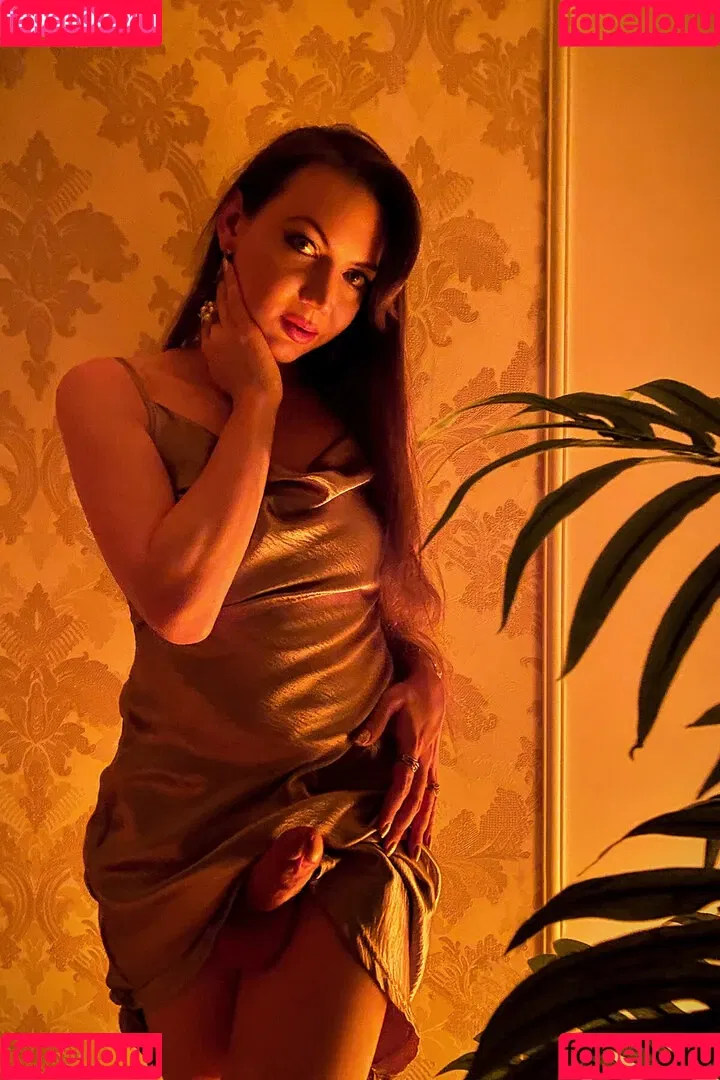 shemalekaterina Onlyfans Photo Gallery 