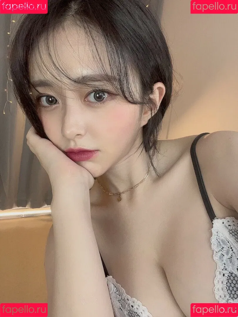 bbang9.2 Onlyfans Photo Gallery 