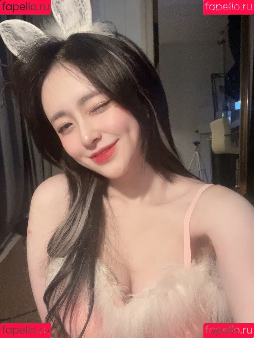 bbang9.2 Onlyfans Photo Gallery 