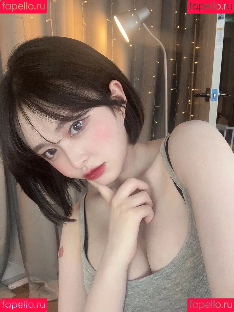 bbang9.2 Onlyfans Photo Gallery 