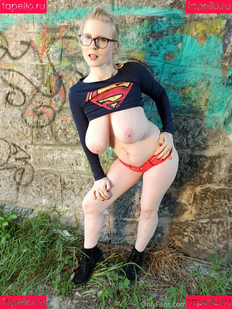 Casey Deluxe Onlyfans Photo Gallery 