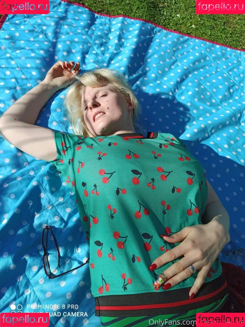 Casey Deluxe Onlyfans Photo Gallery 