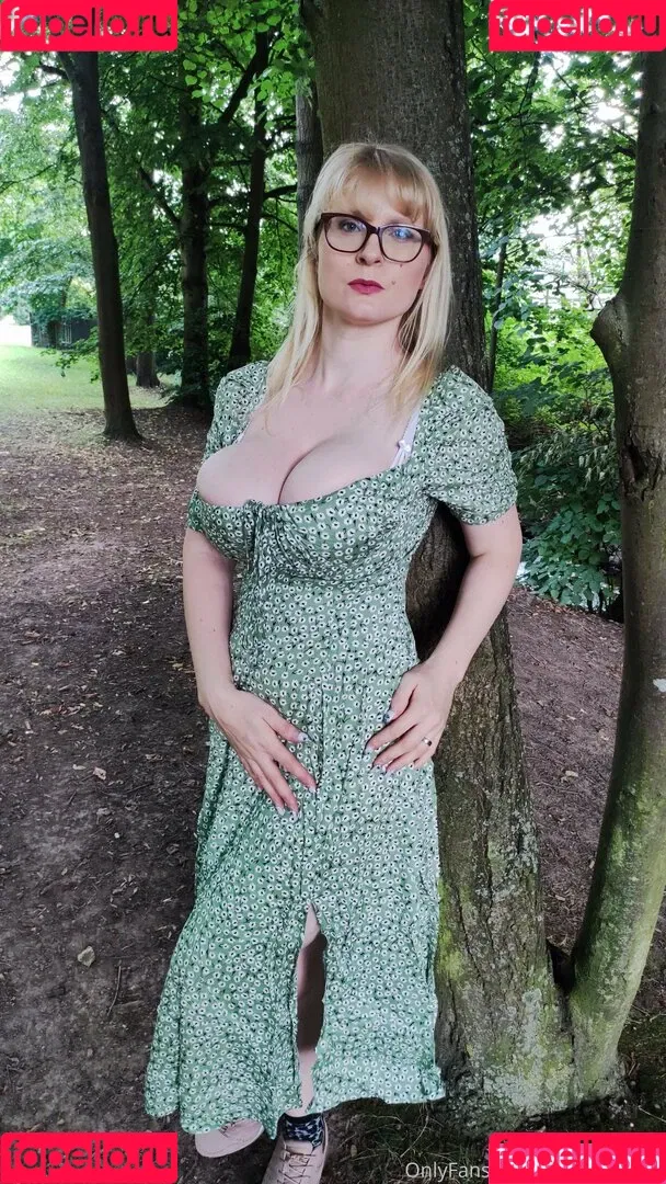 Casey Deluxe Onlyfans Photo Gallery 
