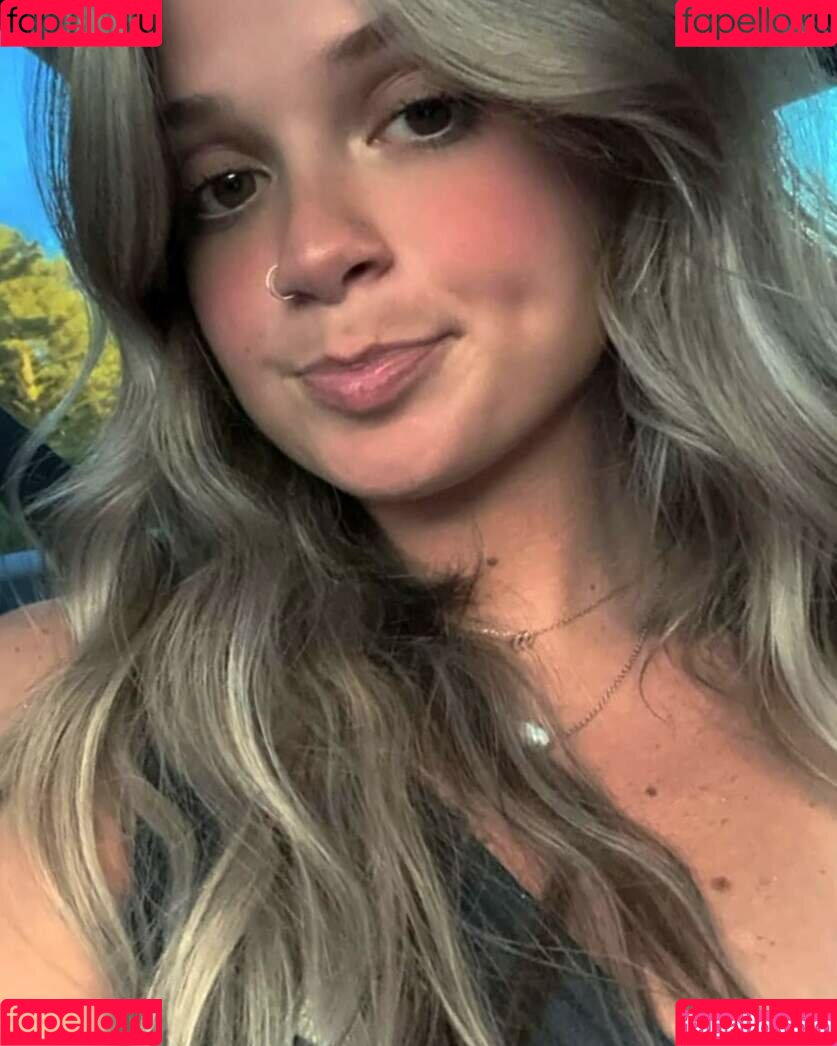 ellabelleeee Onlyfans Photo Gallery 