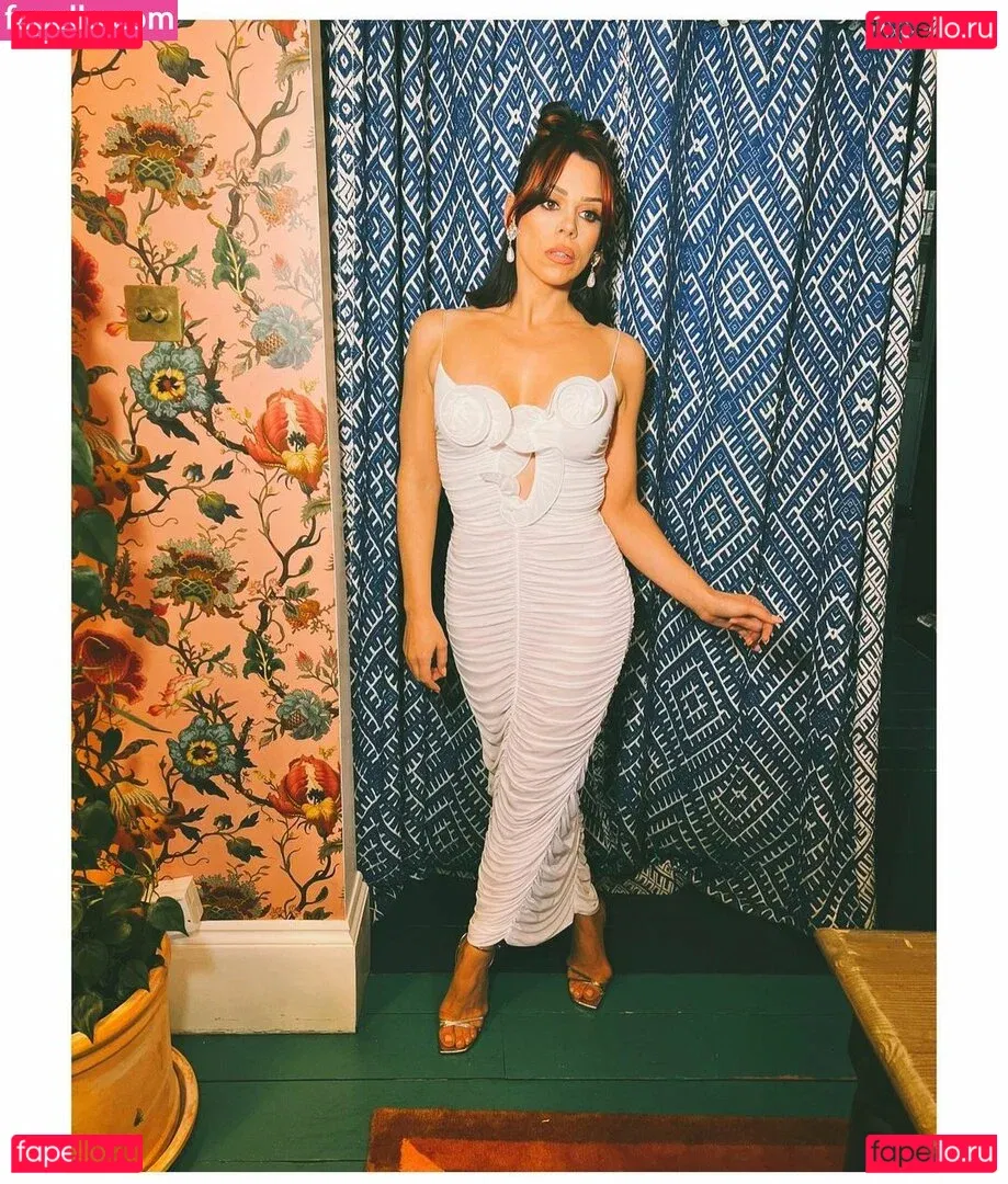 Billie Piper Onlyfans Photo Gallery 