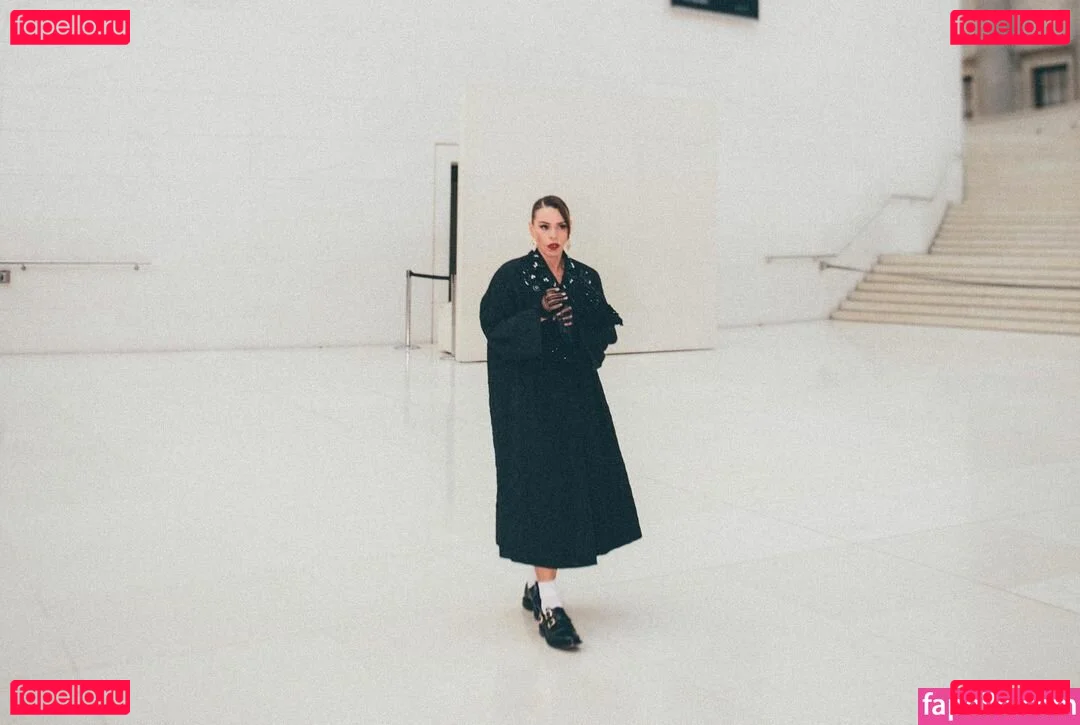 Billie Piper Onlyfans Photo Gallery 