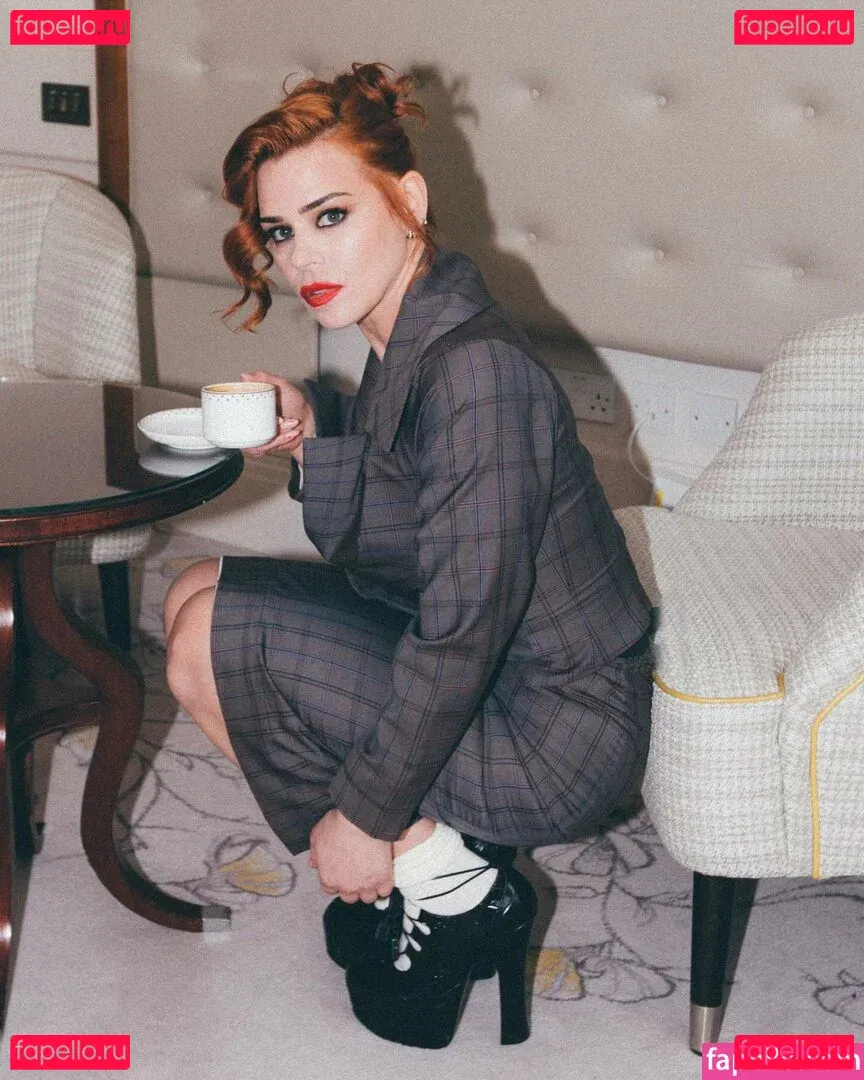 Billie Piper Onlyfans Photo Gallery 