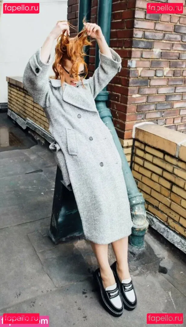 Billie Piper Onlyfans Photo Gallery 