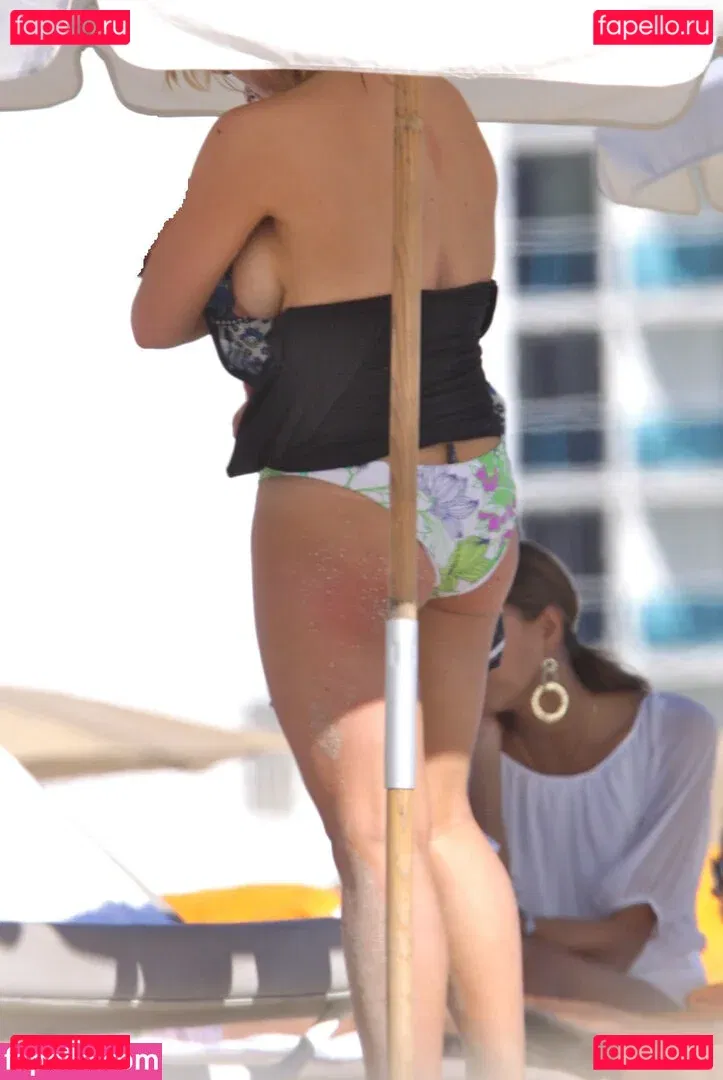 Billie Piper Onlyfans Photo Gallery 