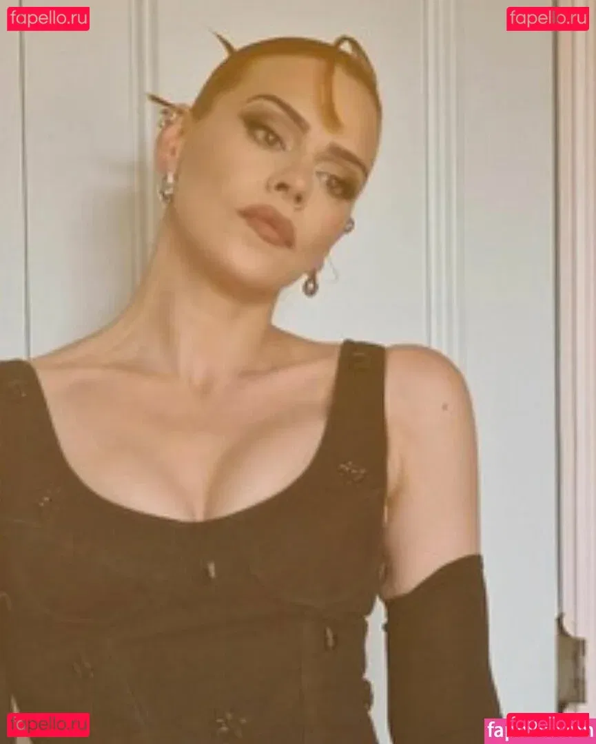 Billie Piper Onlyfans Photo Gallery 
