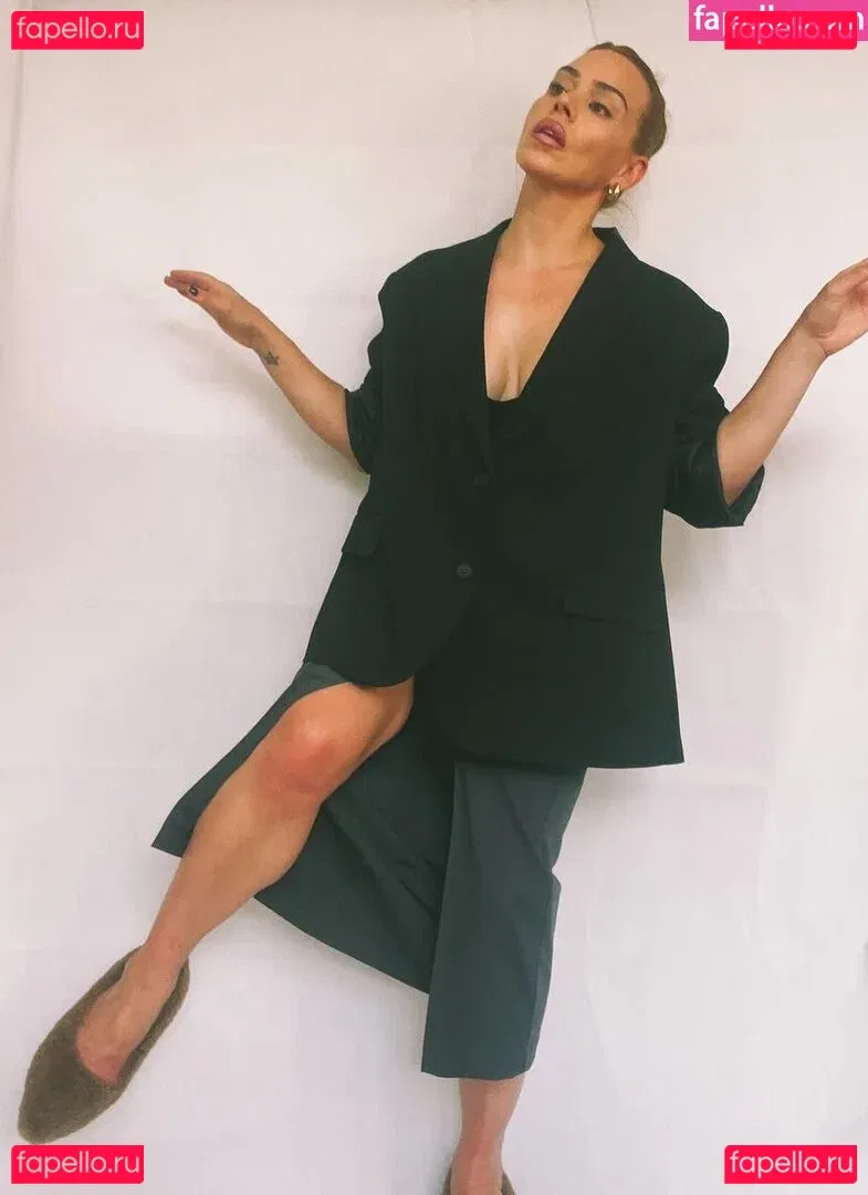 Billie Piper Onlyfans Photo Gallery 