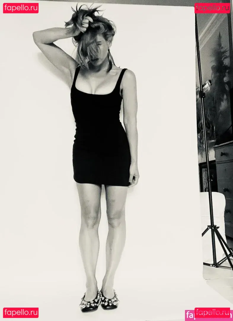 Billie Piper Onlyfans Photo Gallery 