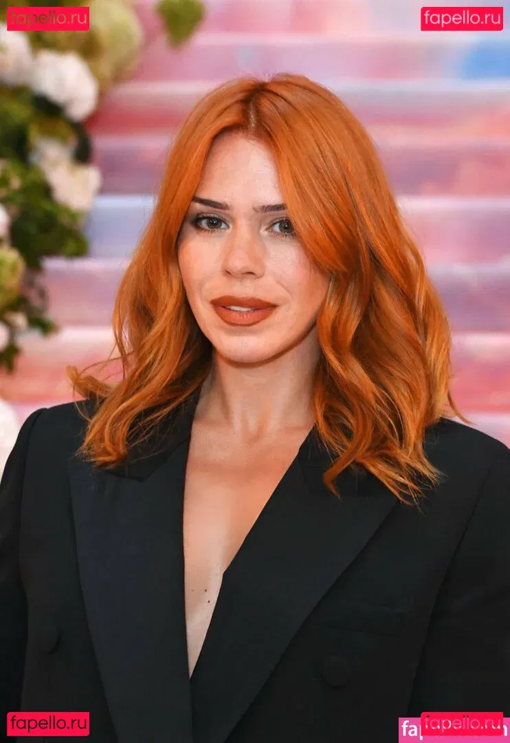 Billie Piper Onlyfans Photo Gallery 