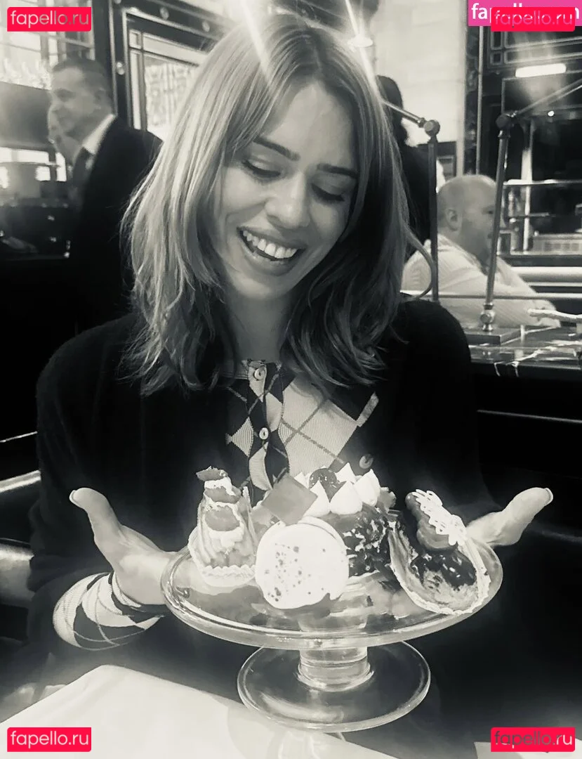 Billie Piper Onlyfans Photo Gallery 