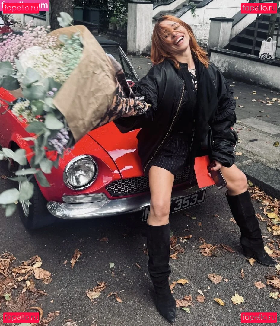 Billie Piper Onlyfans Photo Gallery 