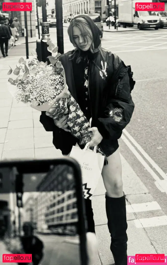 Billie Piper Onlyfans Photo Gallery 