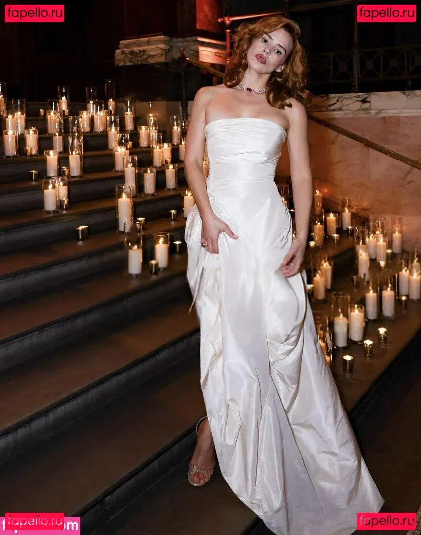 Billie Piper Onlyfans Photo Gallery 