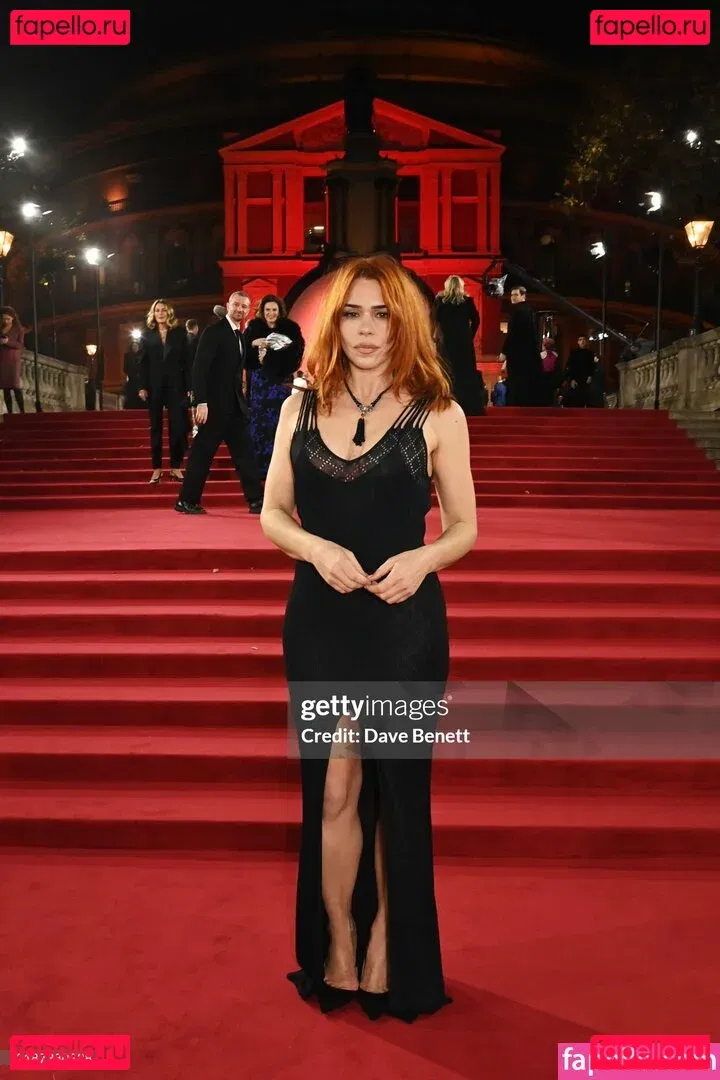 Billie Piper Onlyfans Photo Gallery 