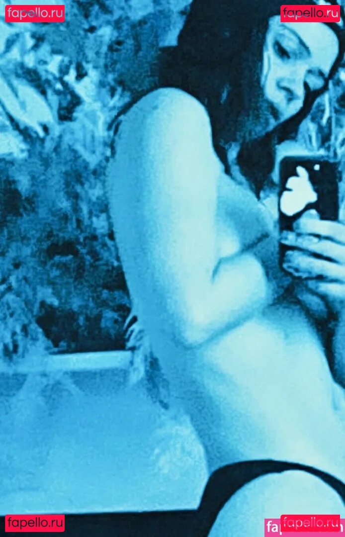 Billie Piper Onlyfans Photo Gallery 