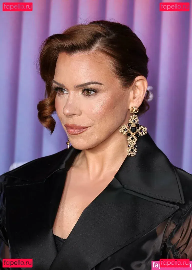 Billie Piper Onlyfans Photo Gallery 