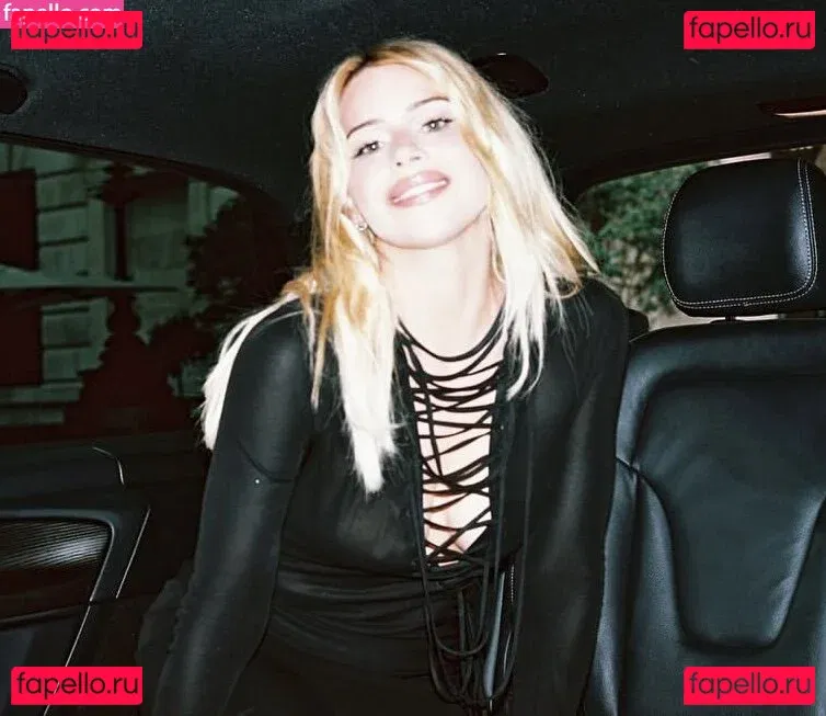 Billie Piper Onlyfans Photo Gallery 