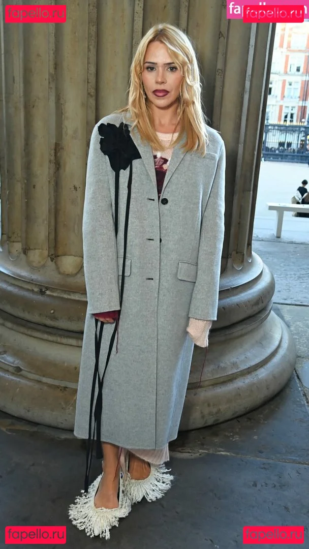 Billie Piper Onlyfans Photo Gallery 