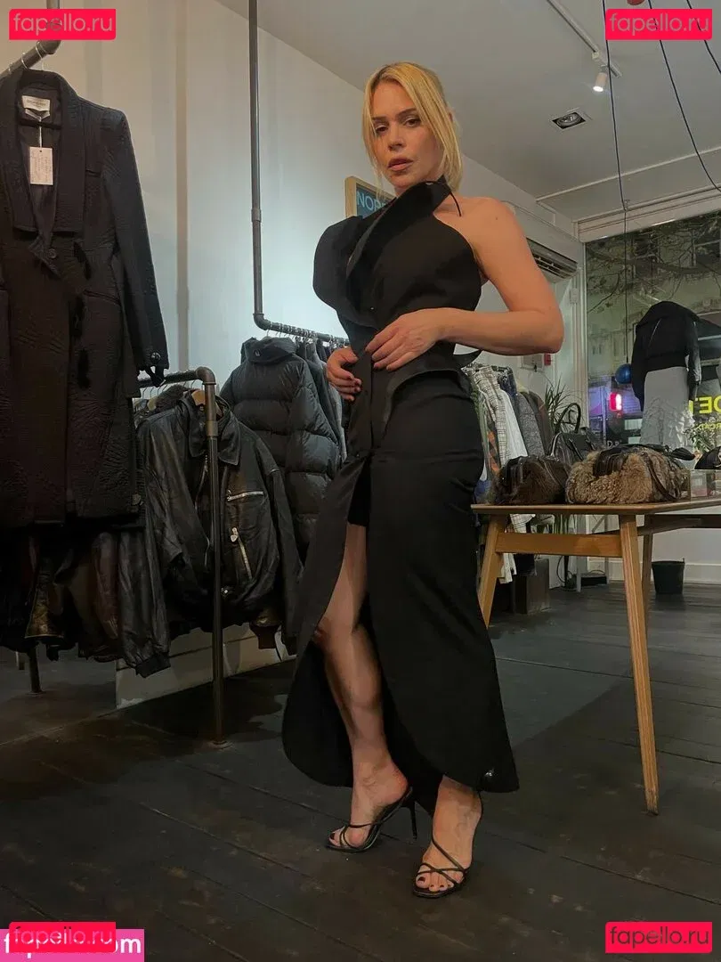 Billie Piper Onlyfans Photo Gallery 