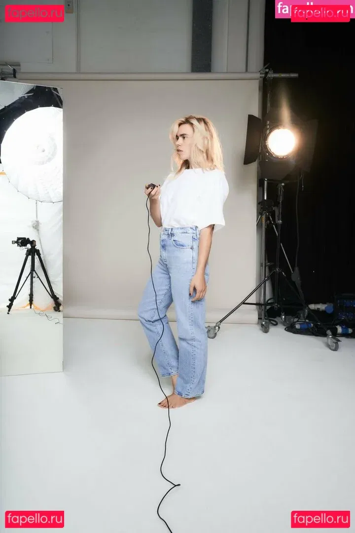 Billie Piper Onlyfans Photo Gallery 