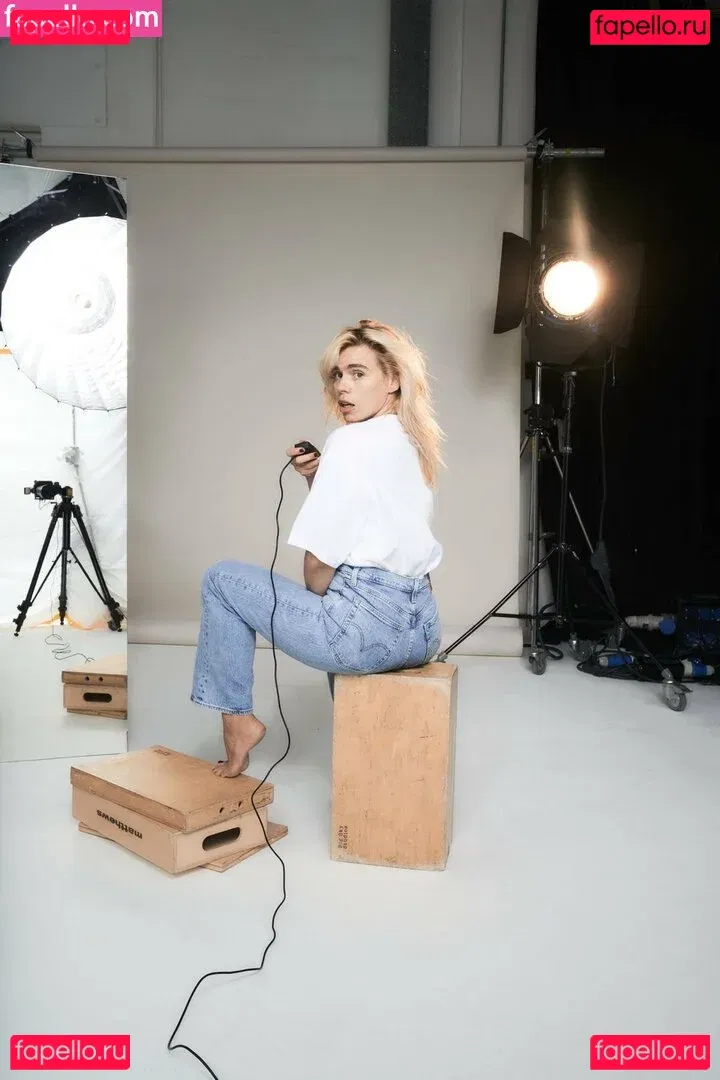 Billie Piper Onlyfans Photo Gallery 