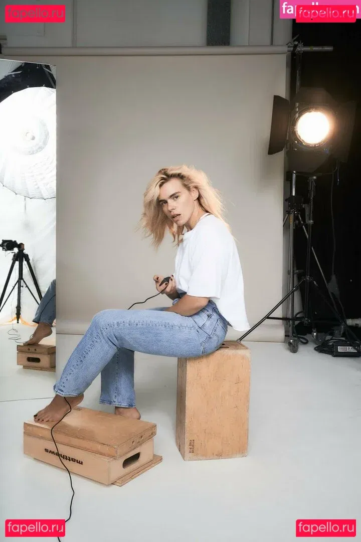 Billie Piper Onlyfans Photo Gallery 