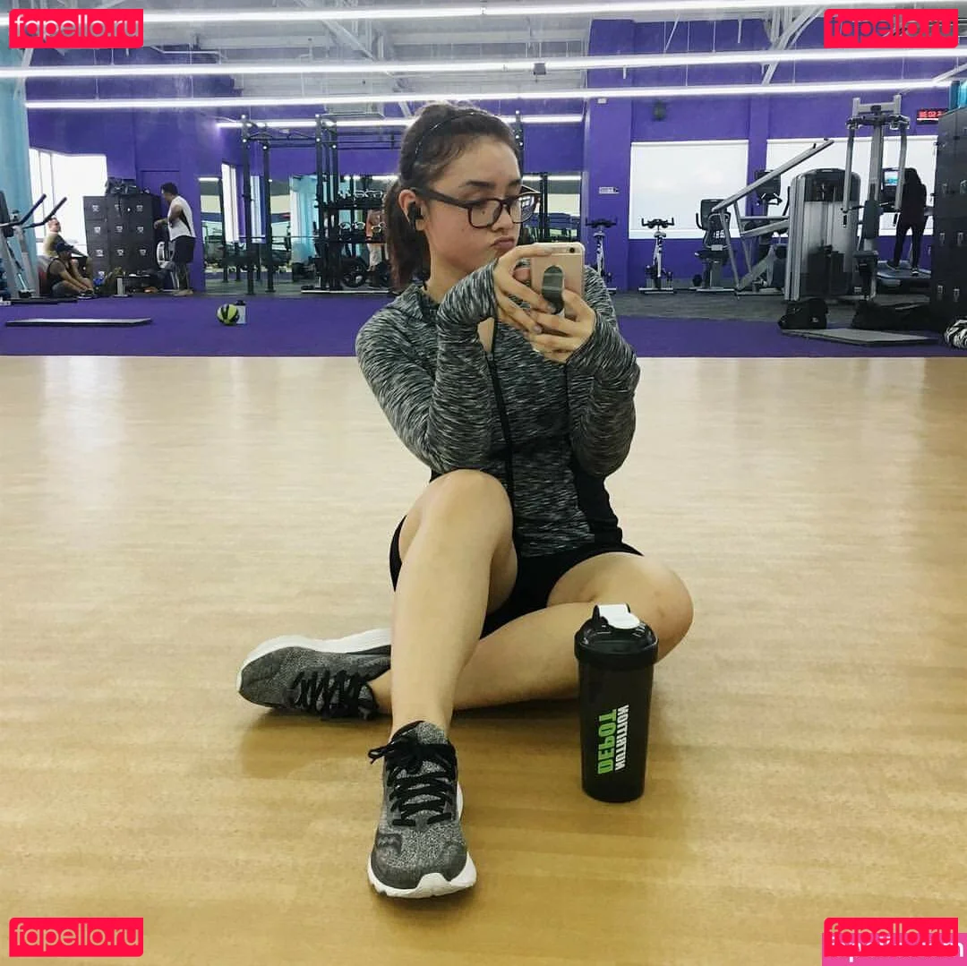 Sarah Carlos Onlyfans Photo Gallery 