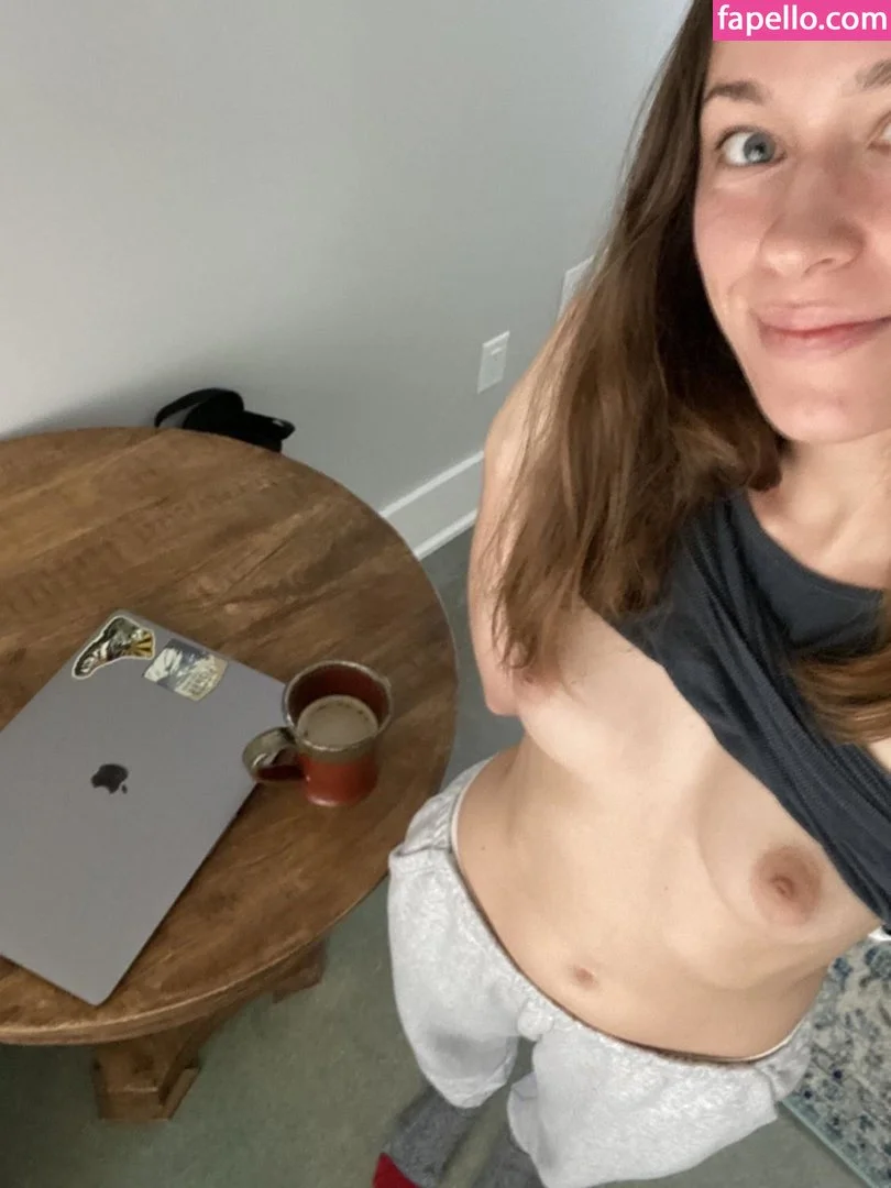 thatllbe25schmeckles Onlyfans Photo Gallery 