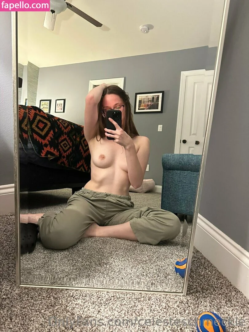 thatllbe25schmeckles Onlyfans Photo Gallery 