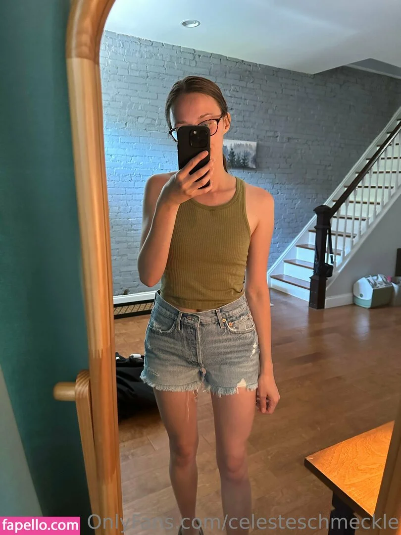 thatllbe25schmeckles Onlyfans Photo Gallery 